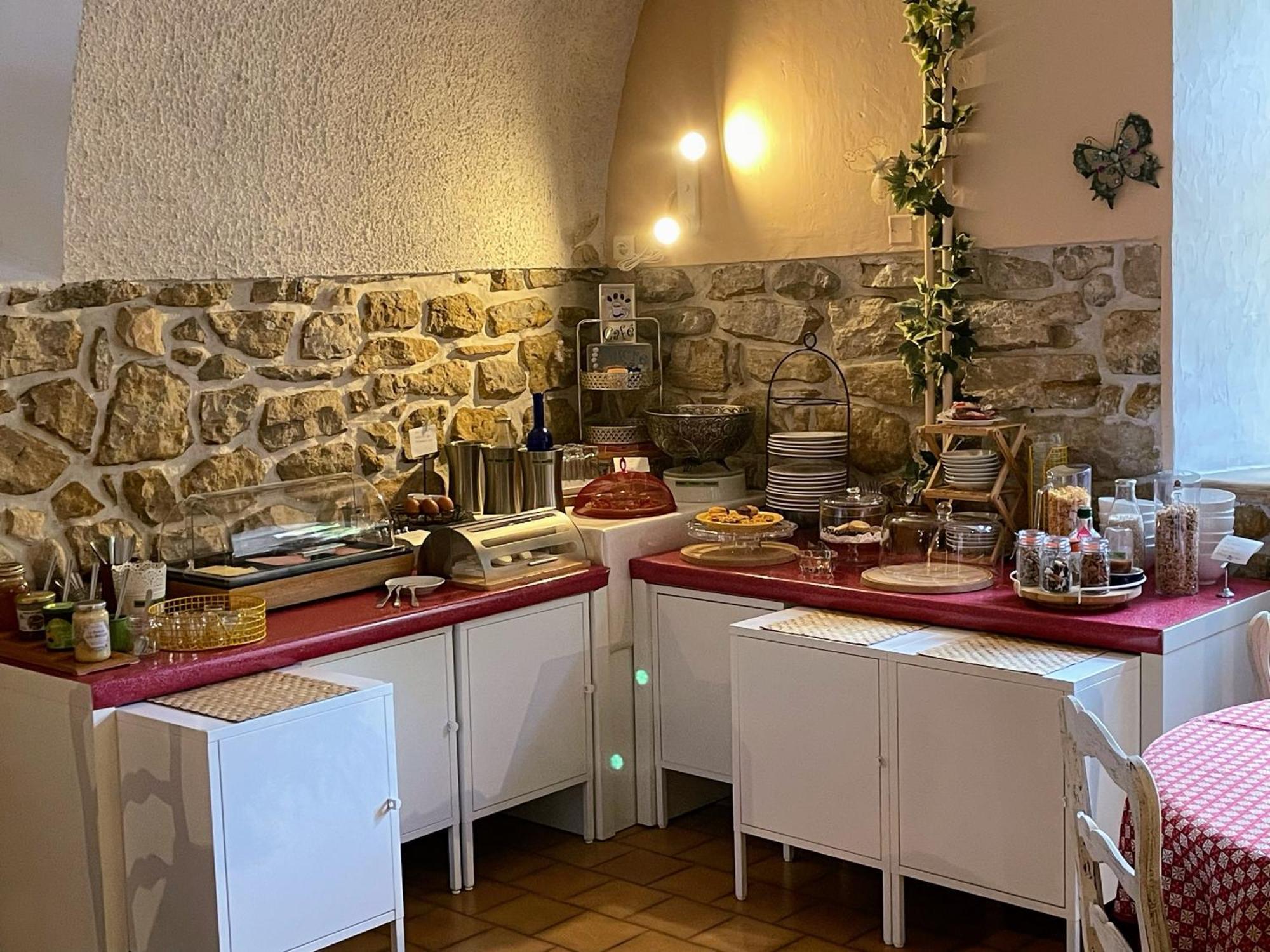 瓦隆蓬达克 Le Manoir Du Raveyron酒店 外观 照片